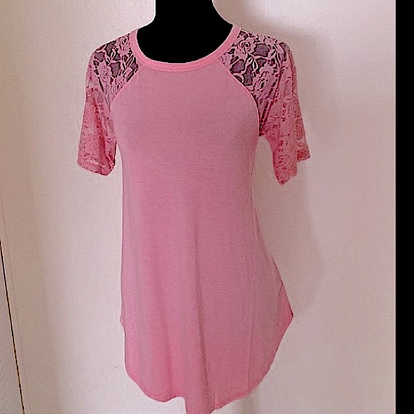 Zenana Pink Short Sleeve Shirt With Rose Lace Sleeves - Picture 6 of 16